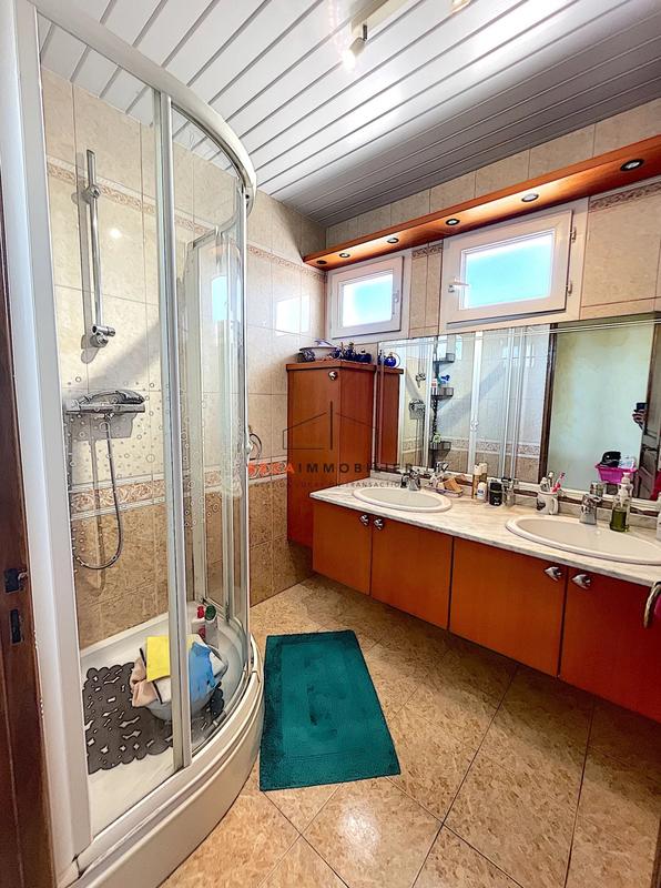 Appartement - 83 m² - 3 pièces