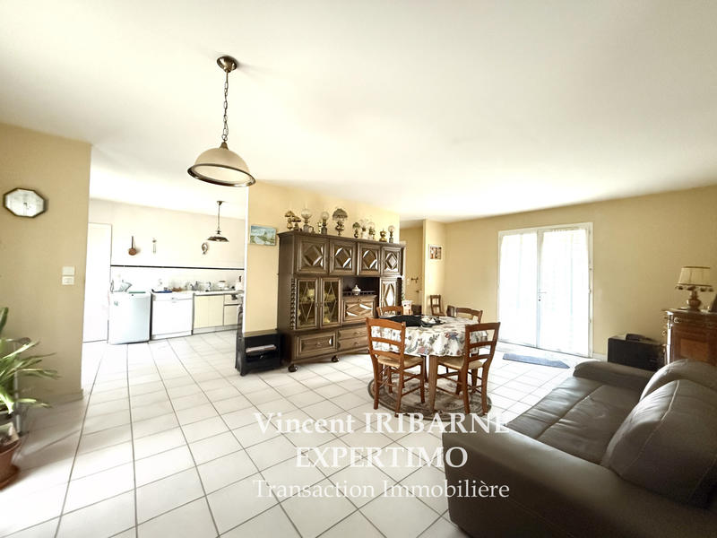 Maison - 93 m² - 4 pièces