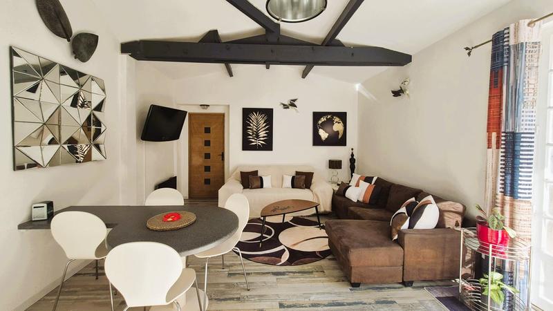 Maison - 180 m² - 6 pièces