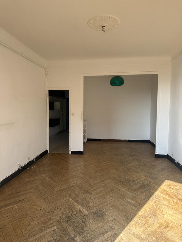 Appartement - 85 m² - 3 pièces