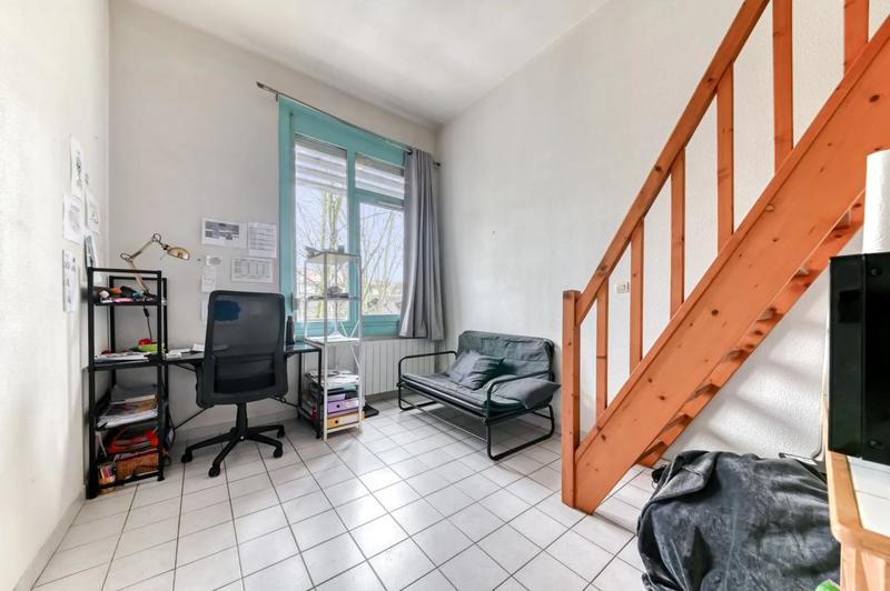 Studio - 25 m² - 1 pièce