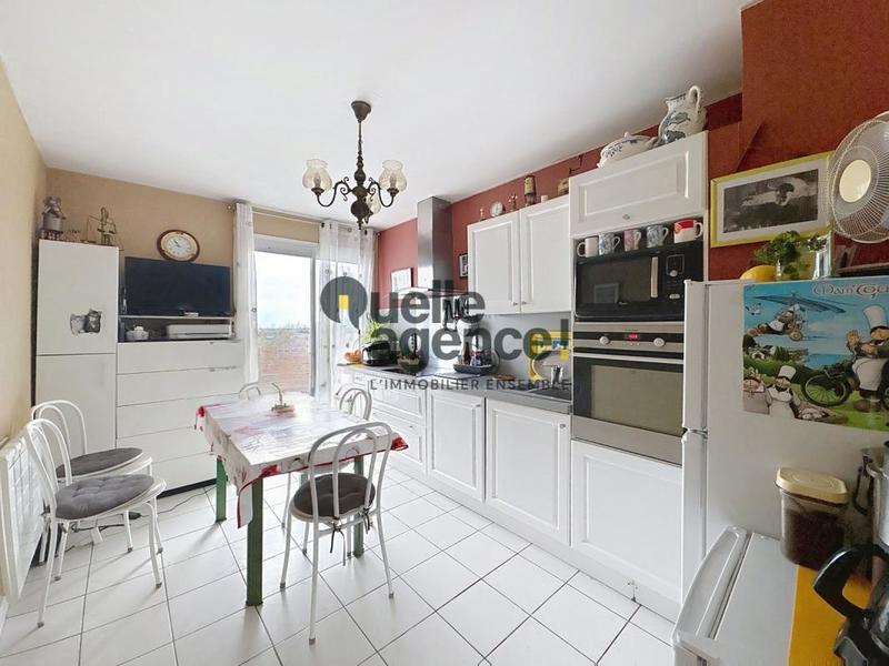 Appartement - 81 m² - 4 pièces