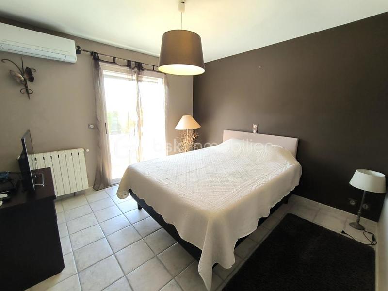 Maison traditionnelle - 188 m² - 6 pièces