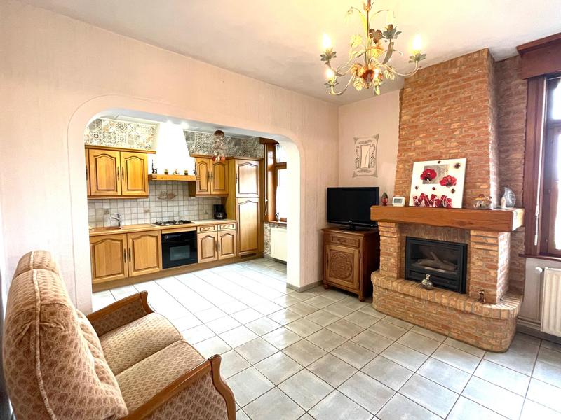 Maison - 90 m² - 5 pièces