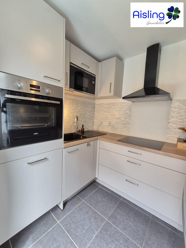 Maison - 93 m² - 4 pièces