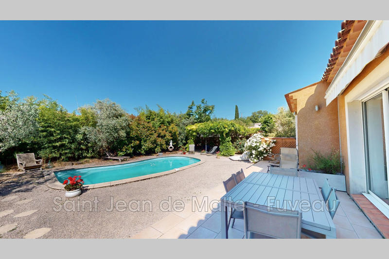 Villa - 160 m² - 6 pièces