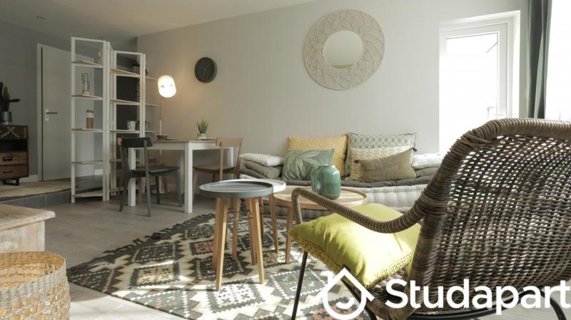 Chambre - 11 m² - 1 pièce