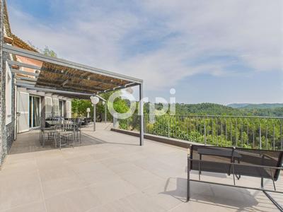 Maison - 226 m² - 6 pièces