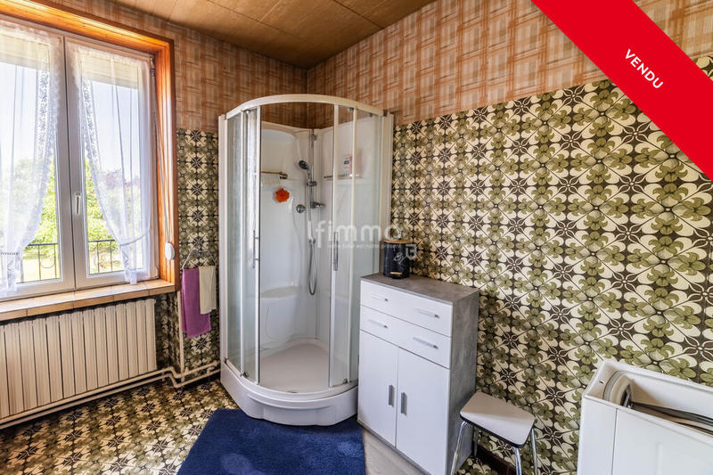 Maison - 268 m² - 9 pièces