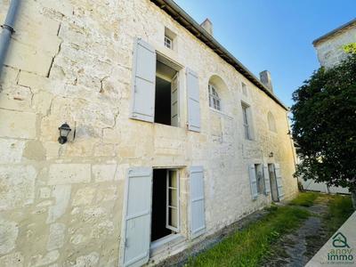 Maison - 227 m² - 7 pièces