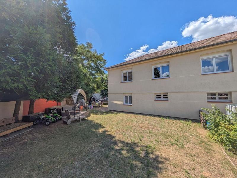 Maison - 140 m² - 5 pièces