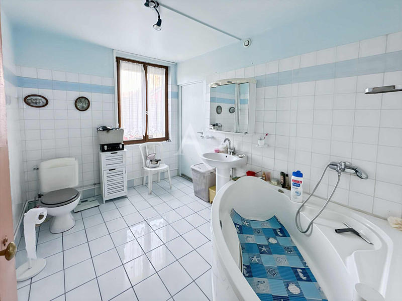 Maison - 120 m² - 5 pièces