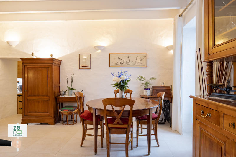 Maison - 143 m² - 7 pièces