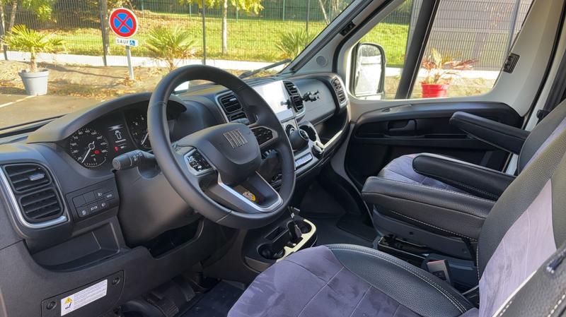 Font Vendome Bel Horizon 2.2 Multijet 140 Van - Première main