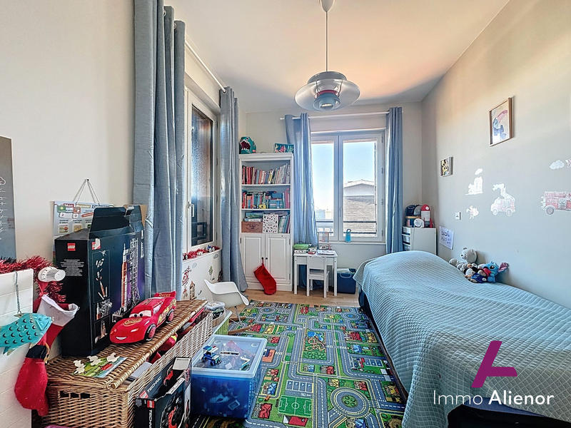 Appartement - 128 m² - 5 pièces