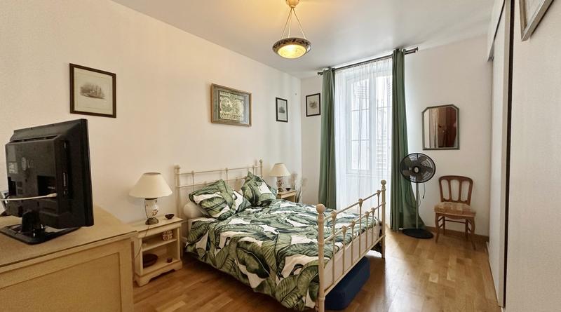 Appartement bourgeois - 184 m² - 4 pièces