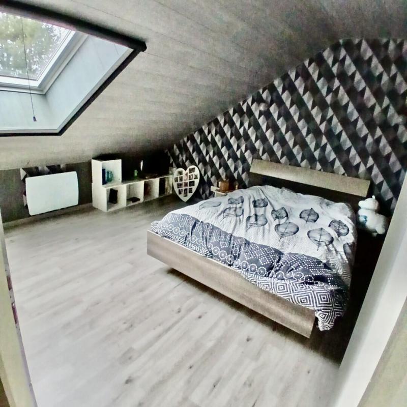 Maison - 200 m² - 8 pièces