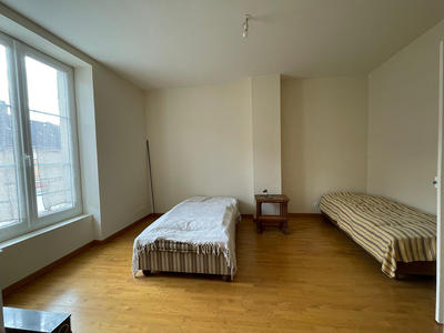 Maison - 317 m² - 13 pièces