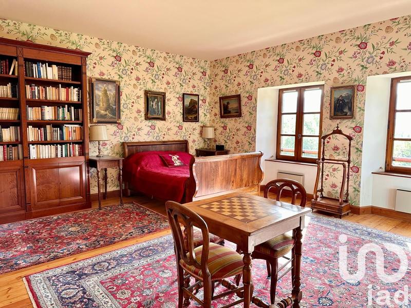 Maison - 372 m² - 14 pièces