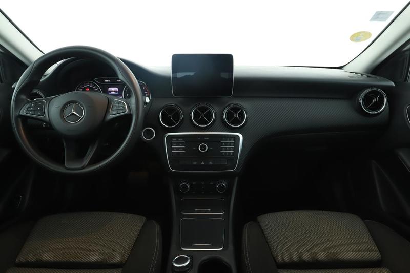 Mercedes Gla 200 d 7g-Dct 136 ch