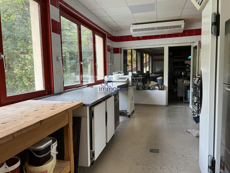 Fonds de commerce - 250 m²