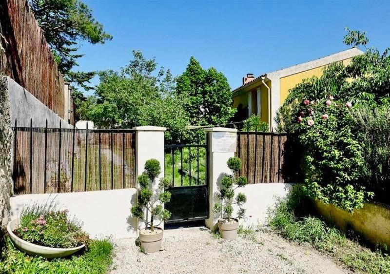 Maison - 290 m² - 8 pièces