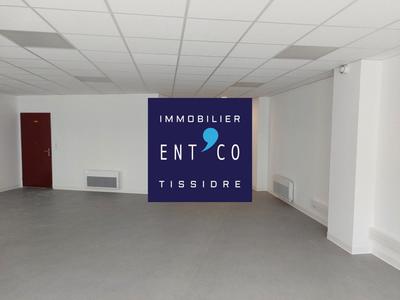 Local d'activité / Entrepôt - 132 m²