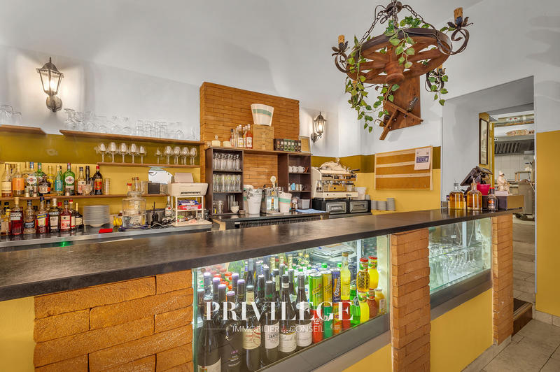 Fonds de commerce - Magasins - 95 m²