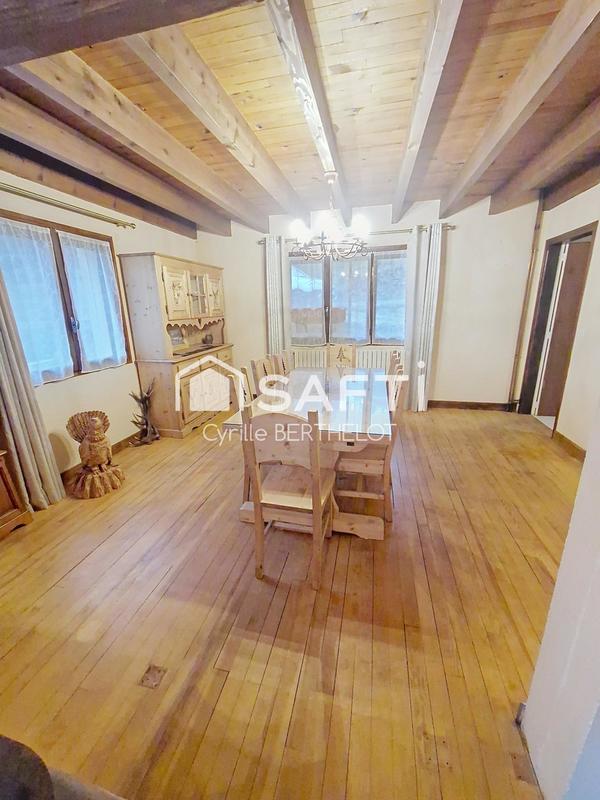 Maison - 150 m² - 7 pièces