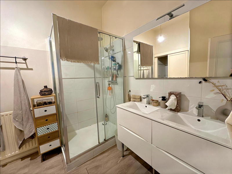 Immeuble - 7 pièces