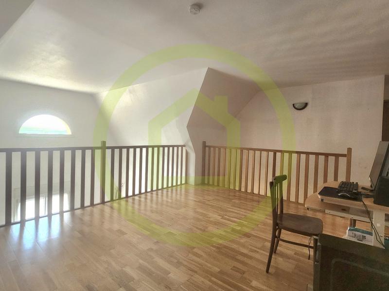 Maison - 186 m² - 7 pièces