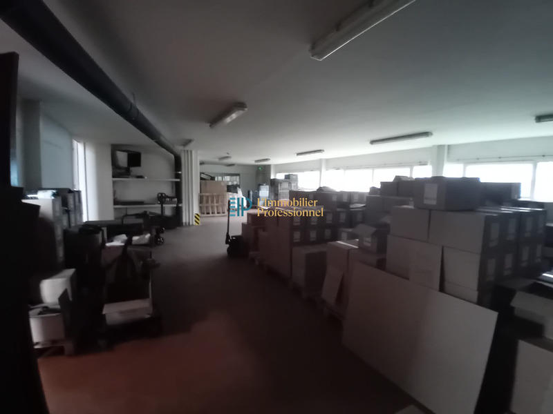 Local d'activités - 1 284 m²