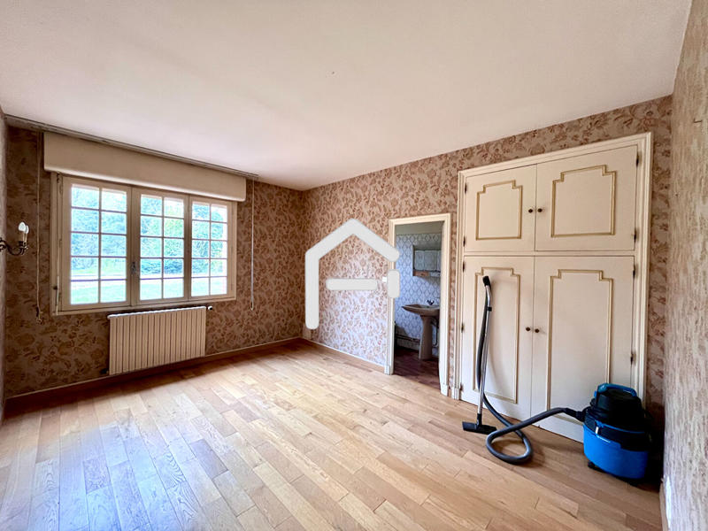 Maison - 307 m² - 6 pièces