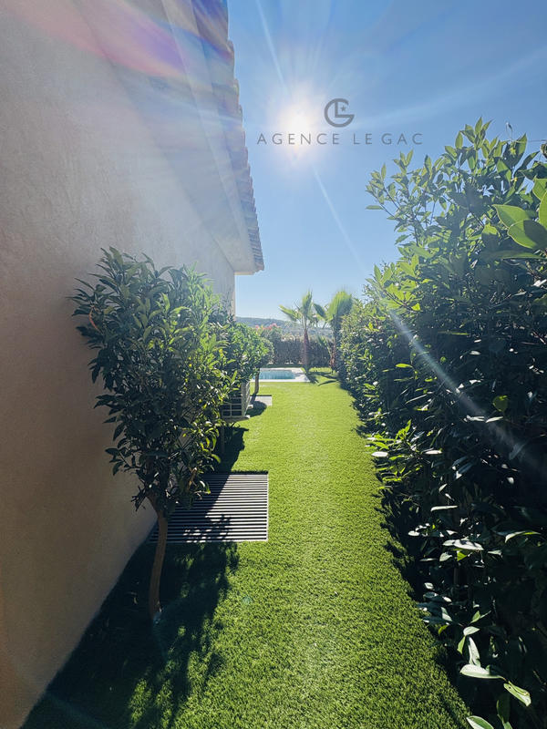 Villa - 180 m² - 5 pièces