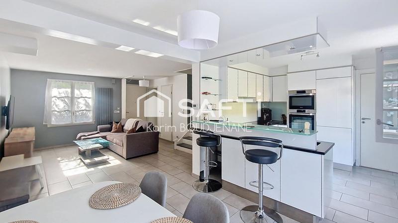 Maison - 80 m² - 5 pièces