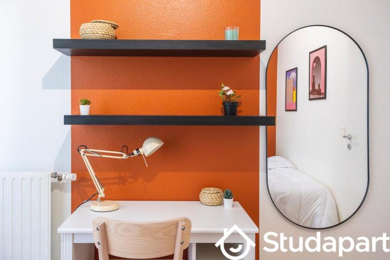 Chambre - 9 m² - 1 pièce