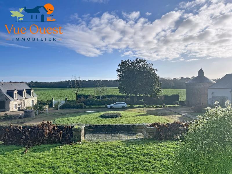 Maison traditionnelle - 147 m² - 8 pièces