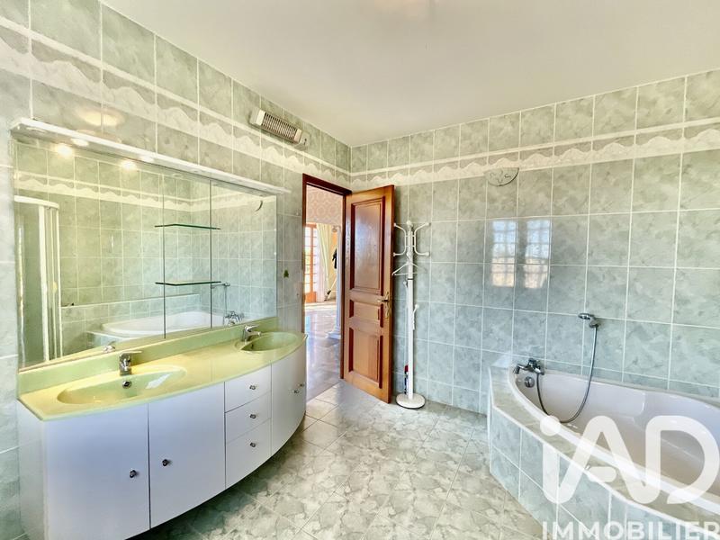 Maison - 524 m² - 12 pièces