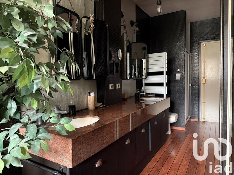 Maison - 291 m² - 12 pièces