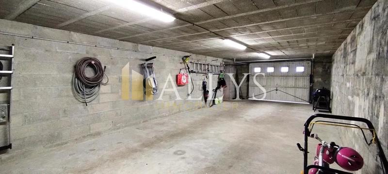 Maison - 165 m² - 8 pièces