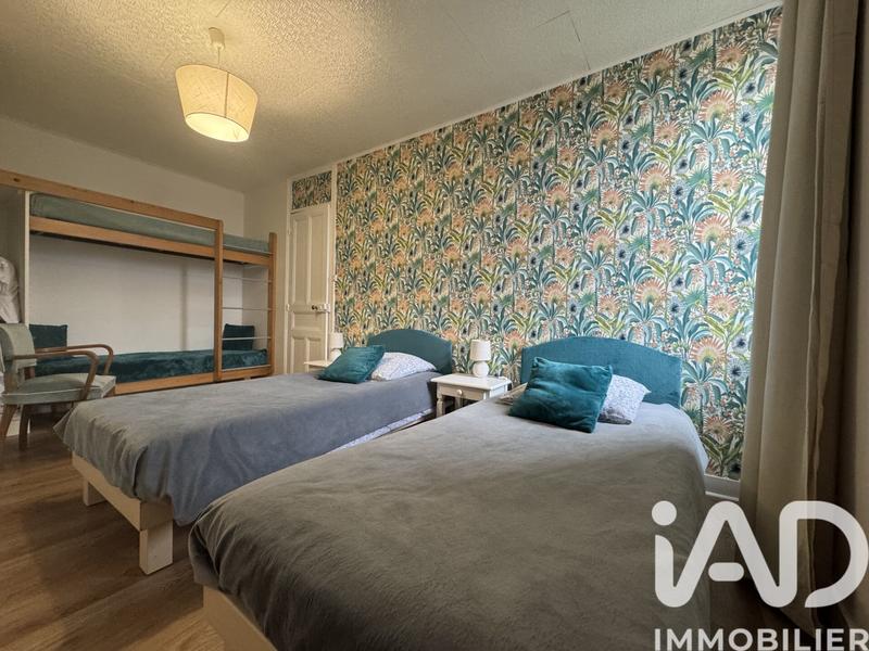 Maison - 468 m² - 14 pièces