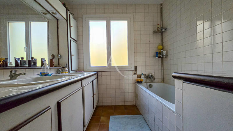 Maison - 154 m² - 7 pièces