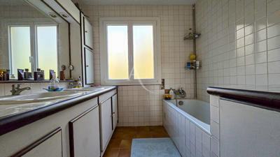 Maison - 154 m² - 7 pièces