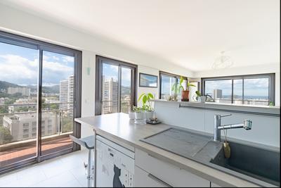 Appartement - 105 m² - 4 pièces