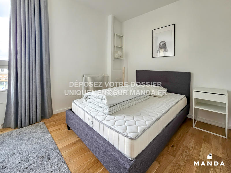 Chambre - 9 m² - 7 pièces