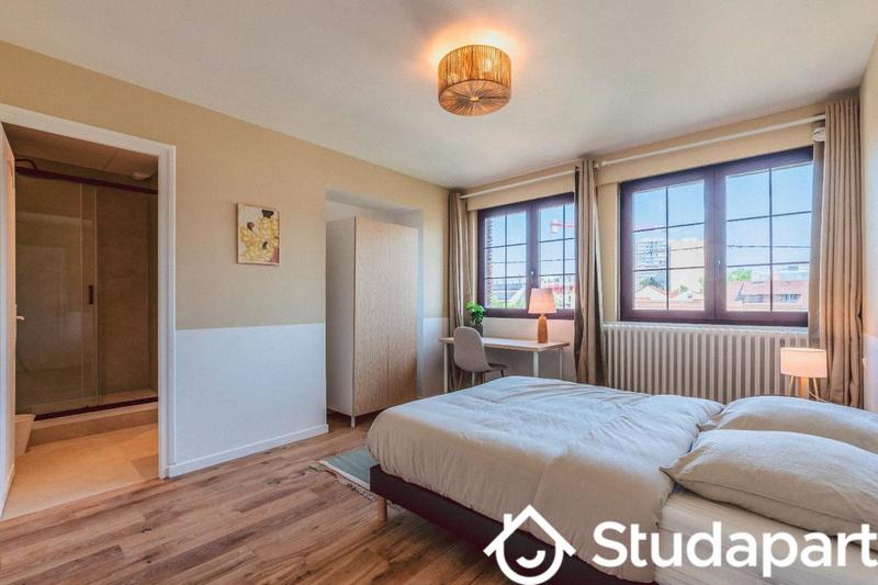 Chambre - 10 m² - 1 pièce