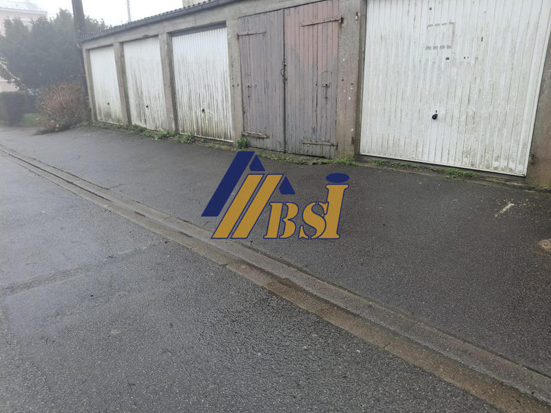 Parking / Garage - 12 m²