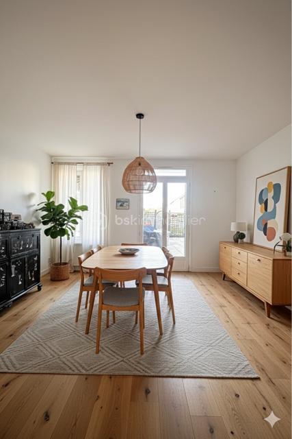 Maison - 260 m² - 9 pièces