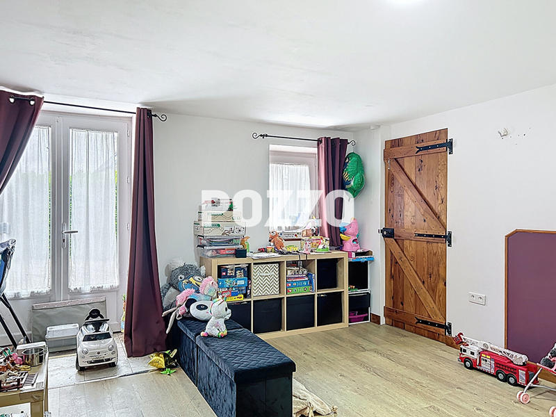 Maison - 250 m² - 5 pièces