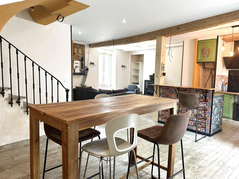 Maison - 104 m² - 4 pièces